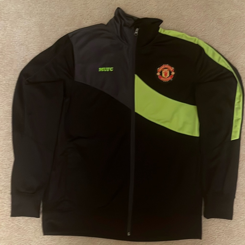 Manchester United full zip black jacket - Picture 1 of 6
